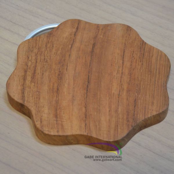 Wave edge cutting board wood grains detail